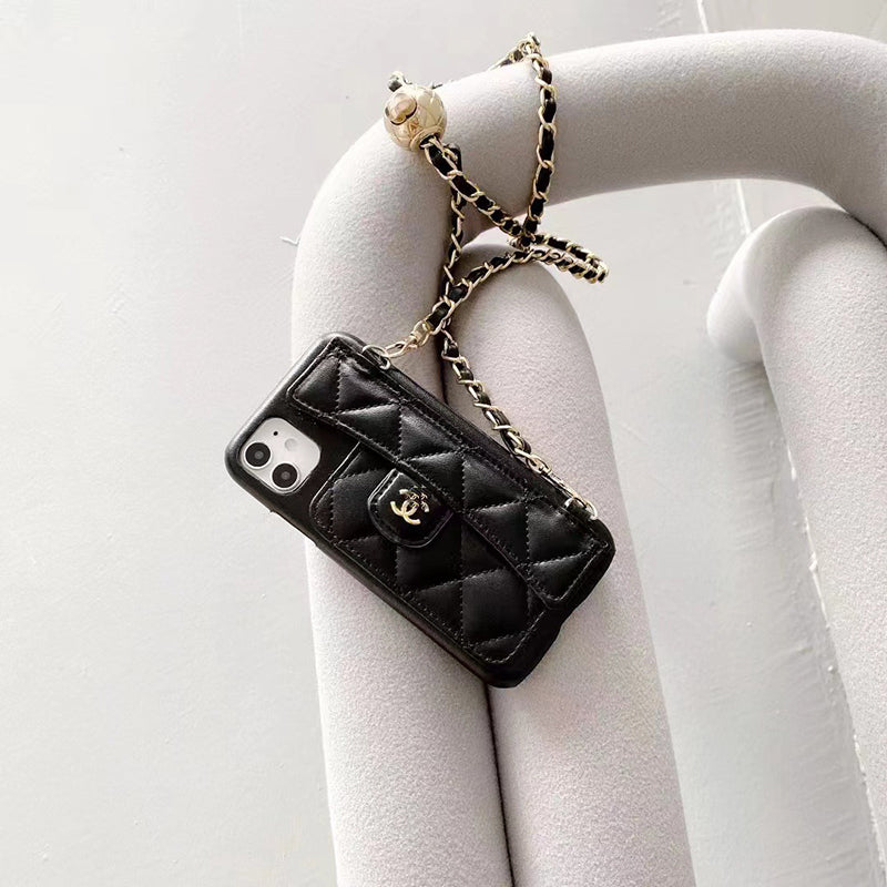 CC Chain iPhone 17 Case