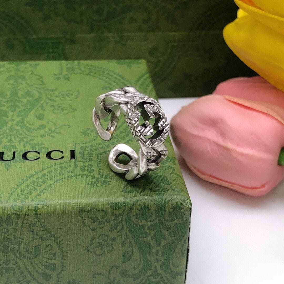 GG Ring