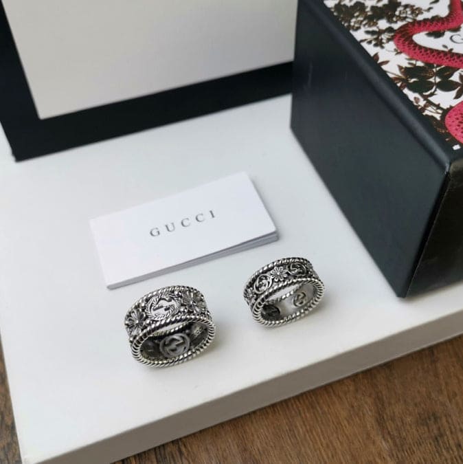 GG Interlocking G Flowers Ring