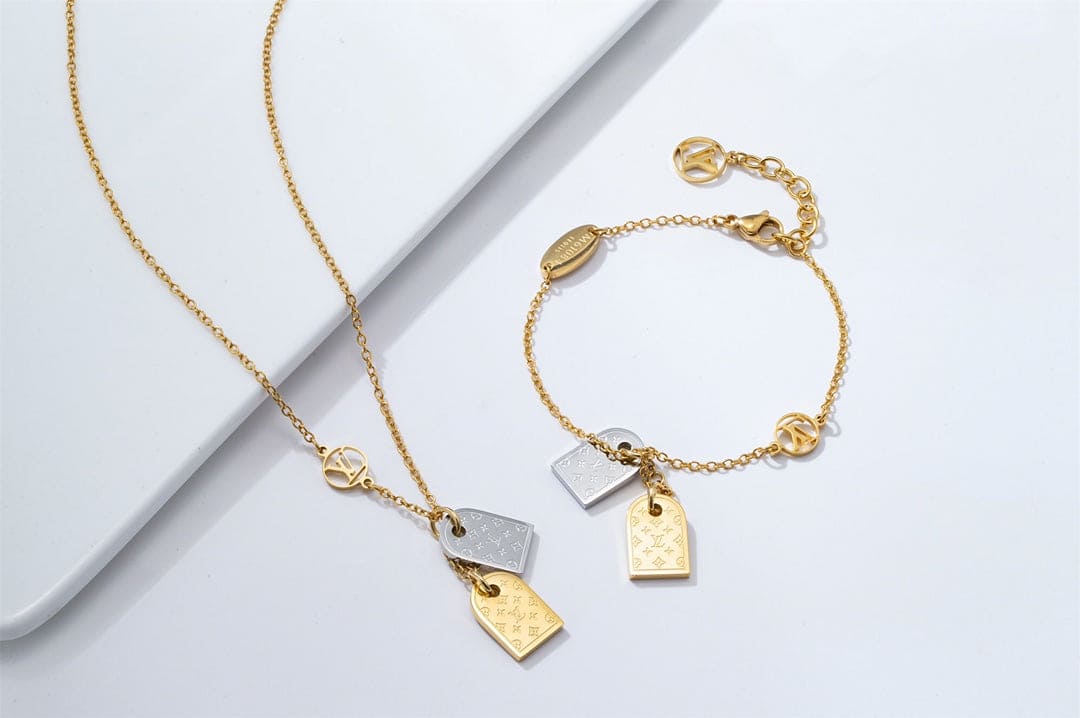 18K Louis Nanogram Bracelet