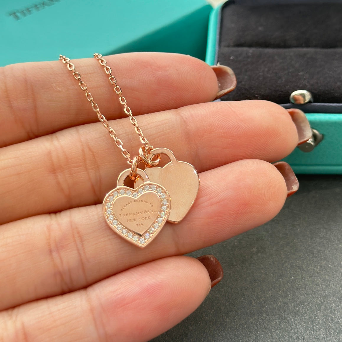 18K T Red Double Heart Diamond Necklaces