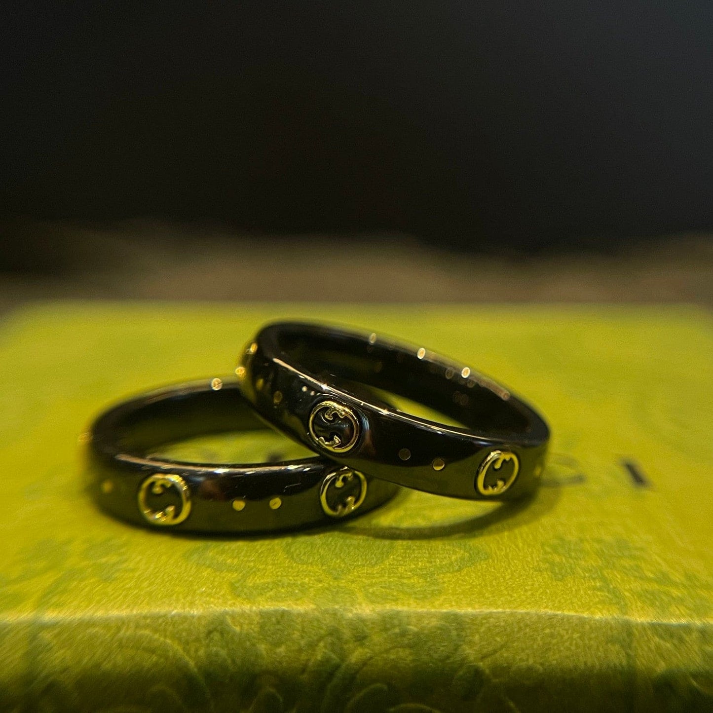 18K GG Icon Black Corundum Ring
