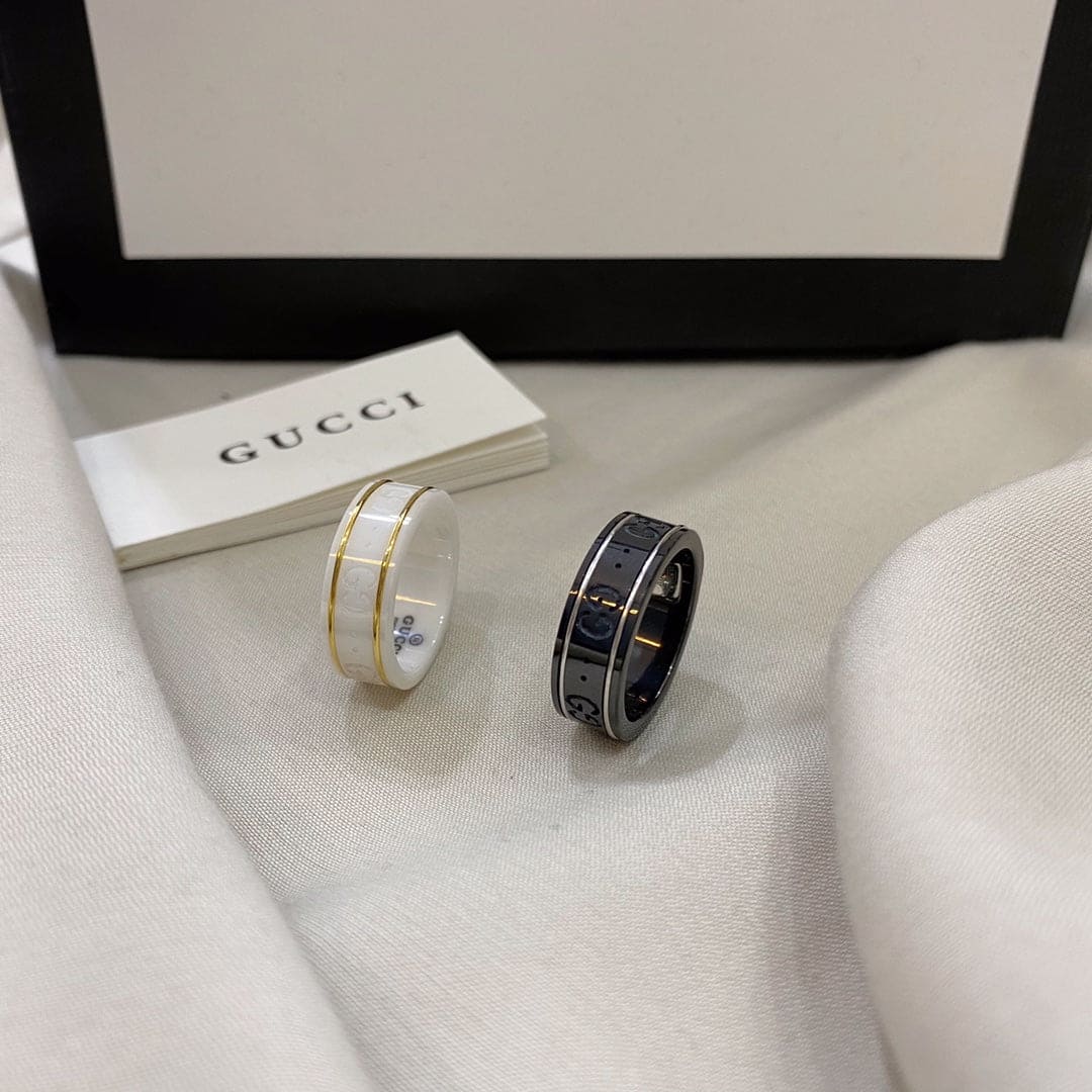 18K GG Icon White Zirconia Ring