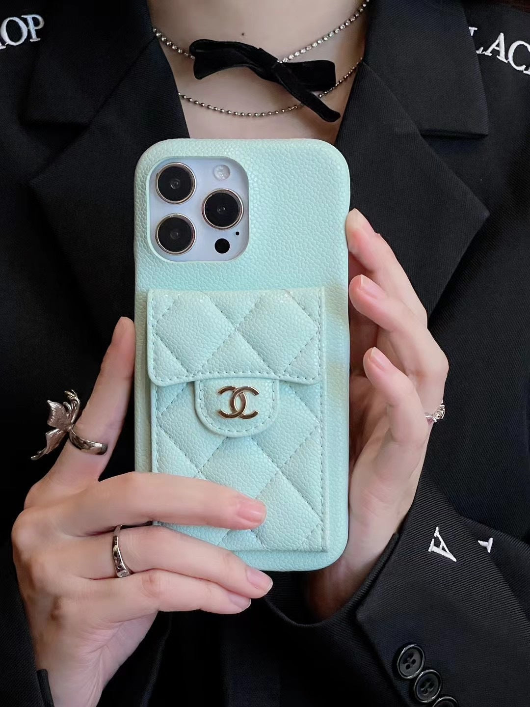 CC Chain iPhone 17 Case