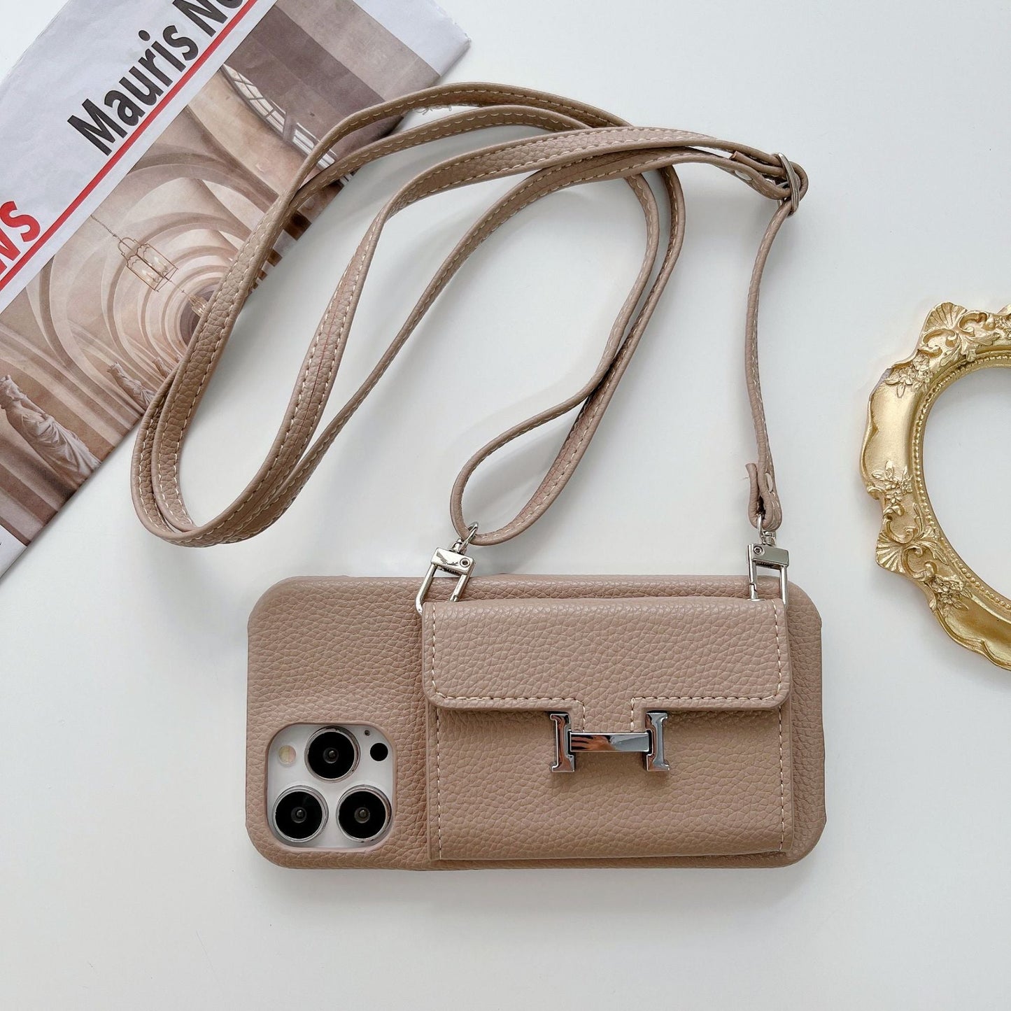 H Card Holder Leather Chain iPhone 16 Case