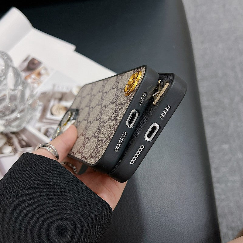 Lou Classic Leather iPhone 17 Case