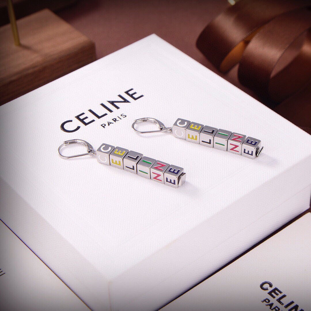 18K Triomphe Script Cube Earrings