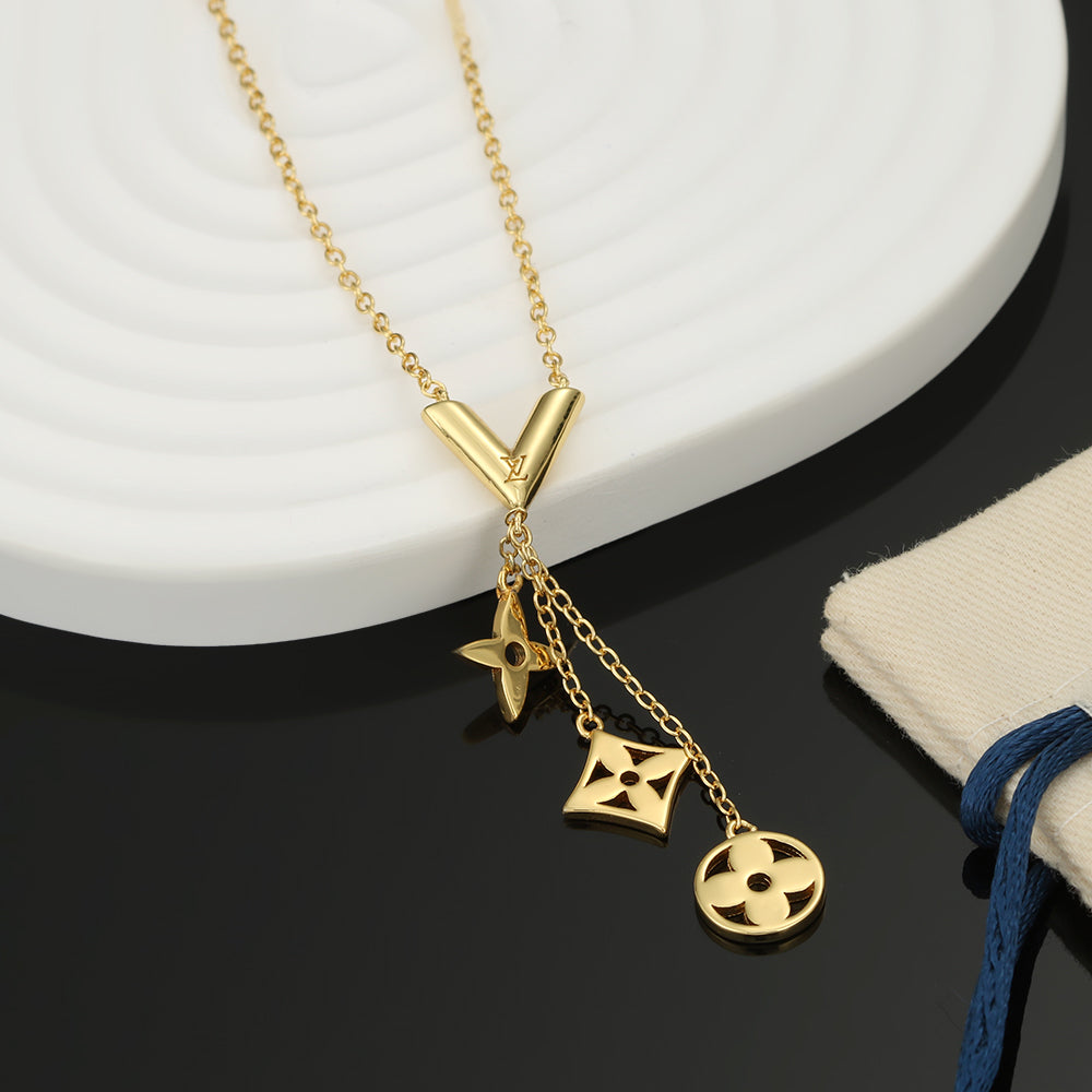 18K Louis Twiggy Necklace