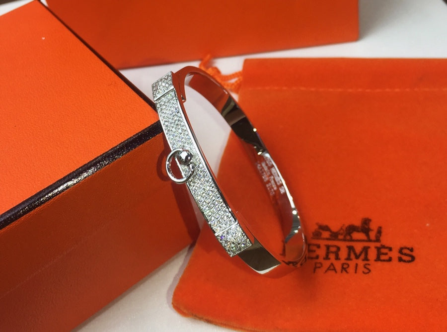 18K Collier De Chien Diamond H Bracelet