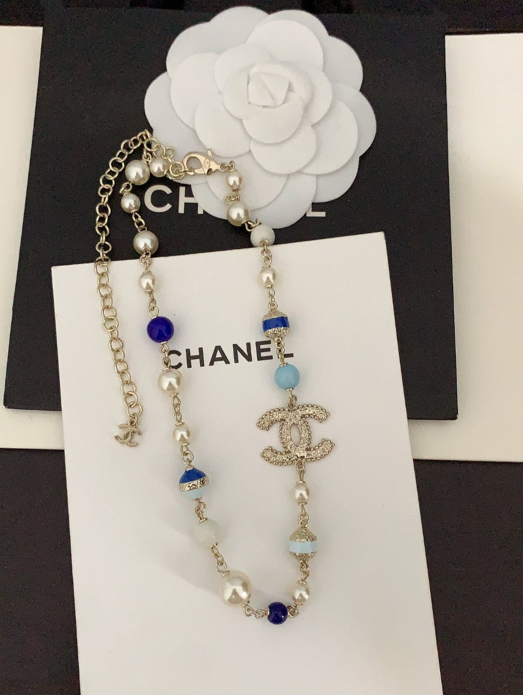 18K CC Blue & White Pearls Necklace