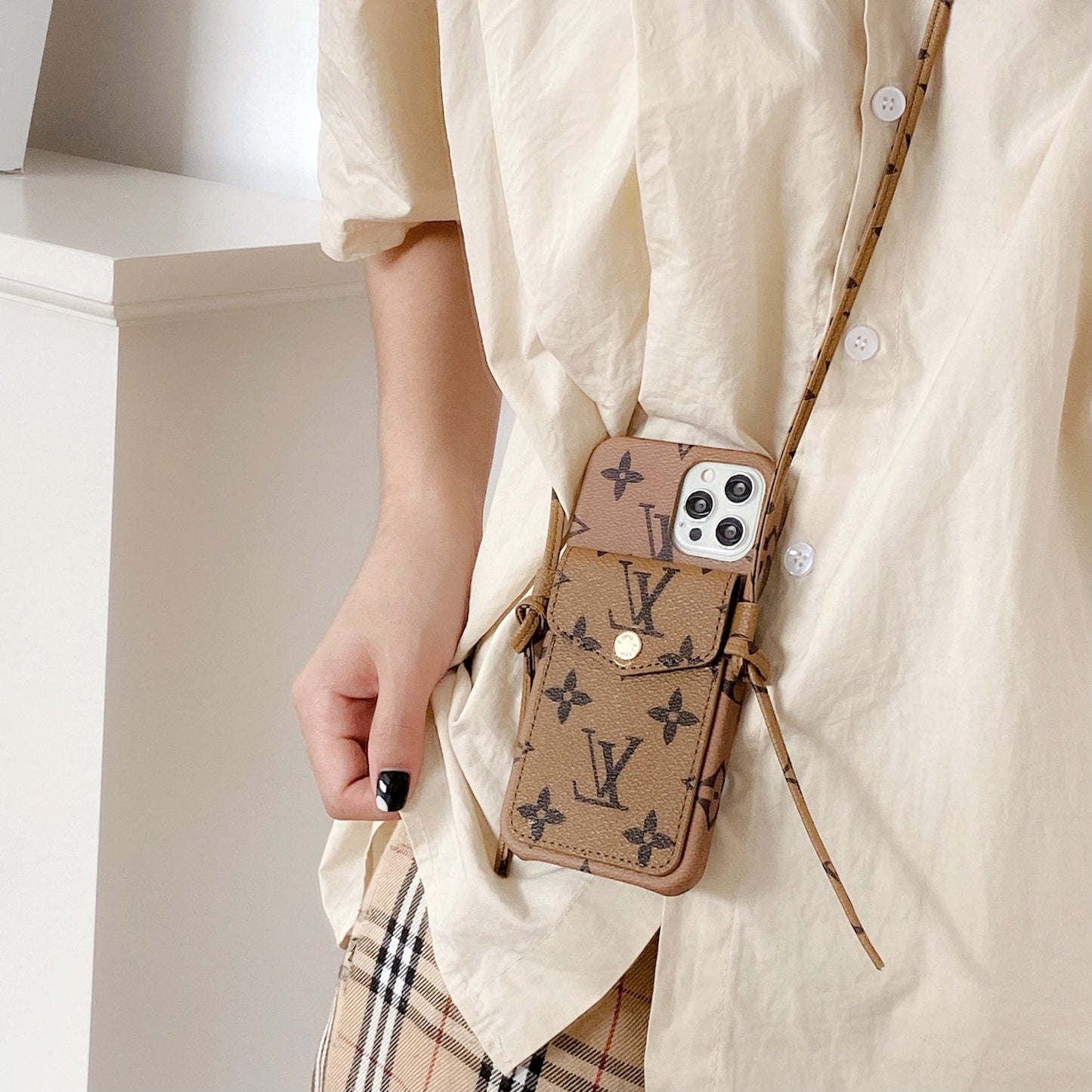 Lou Leather Chain iPhone Case